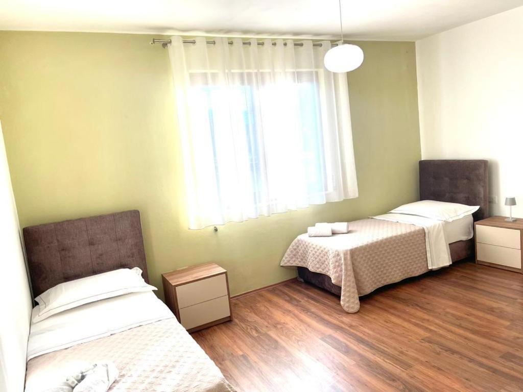Premium Apartments ชโคเดอร์ ภายนอก รูปภาพ